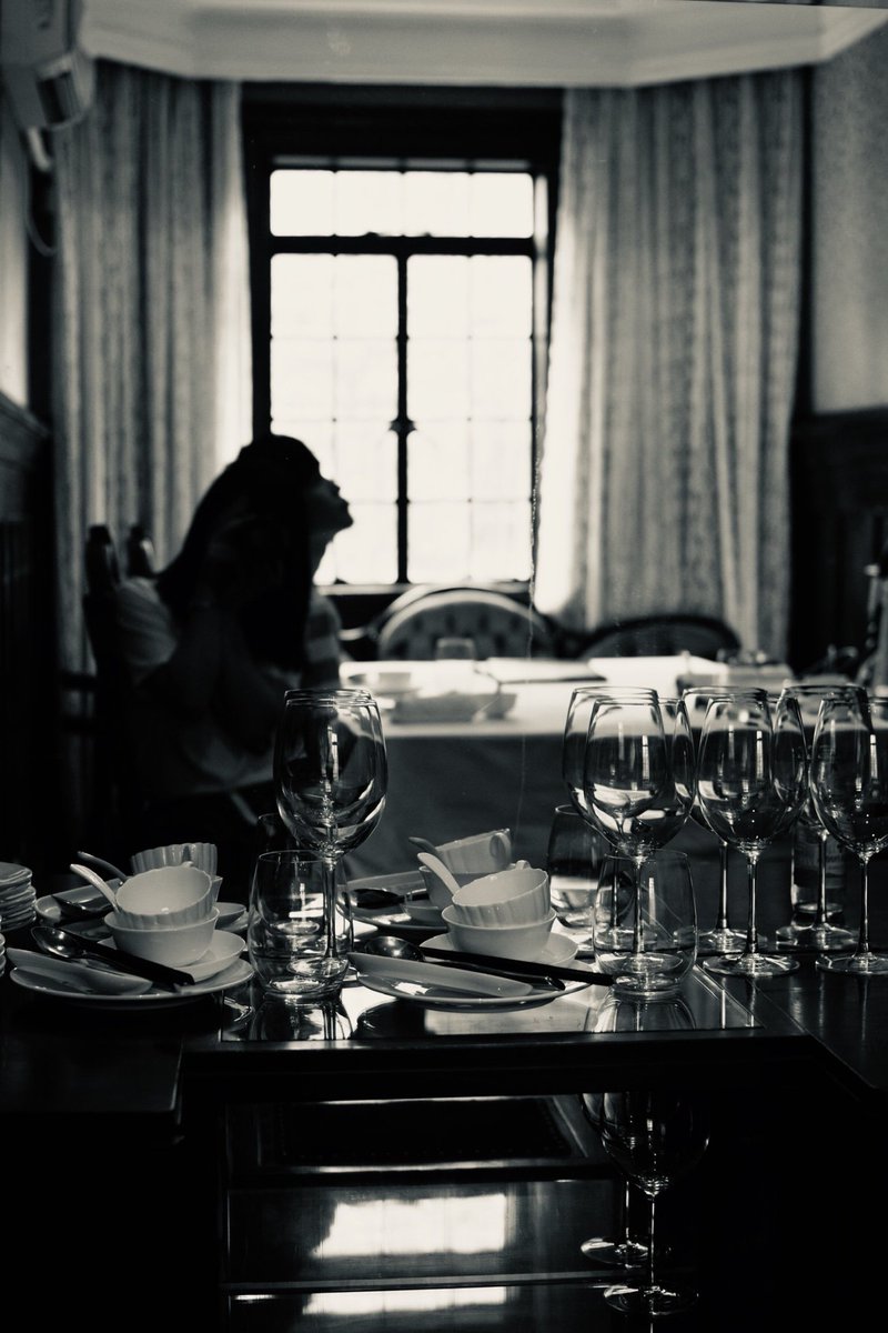 tra_pulpitos's tweet image. Fu 1088, Shanghai. 너와의 첫 여행이 이렇게 길게 우리를 붙잡는 추억이 될 줄은.