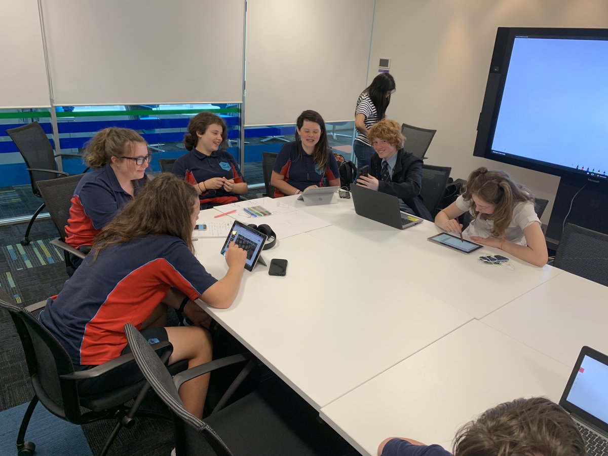 BronSt's tweet image. #hackmini