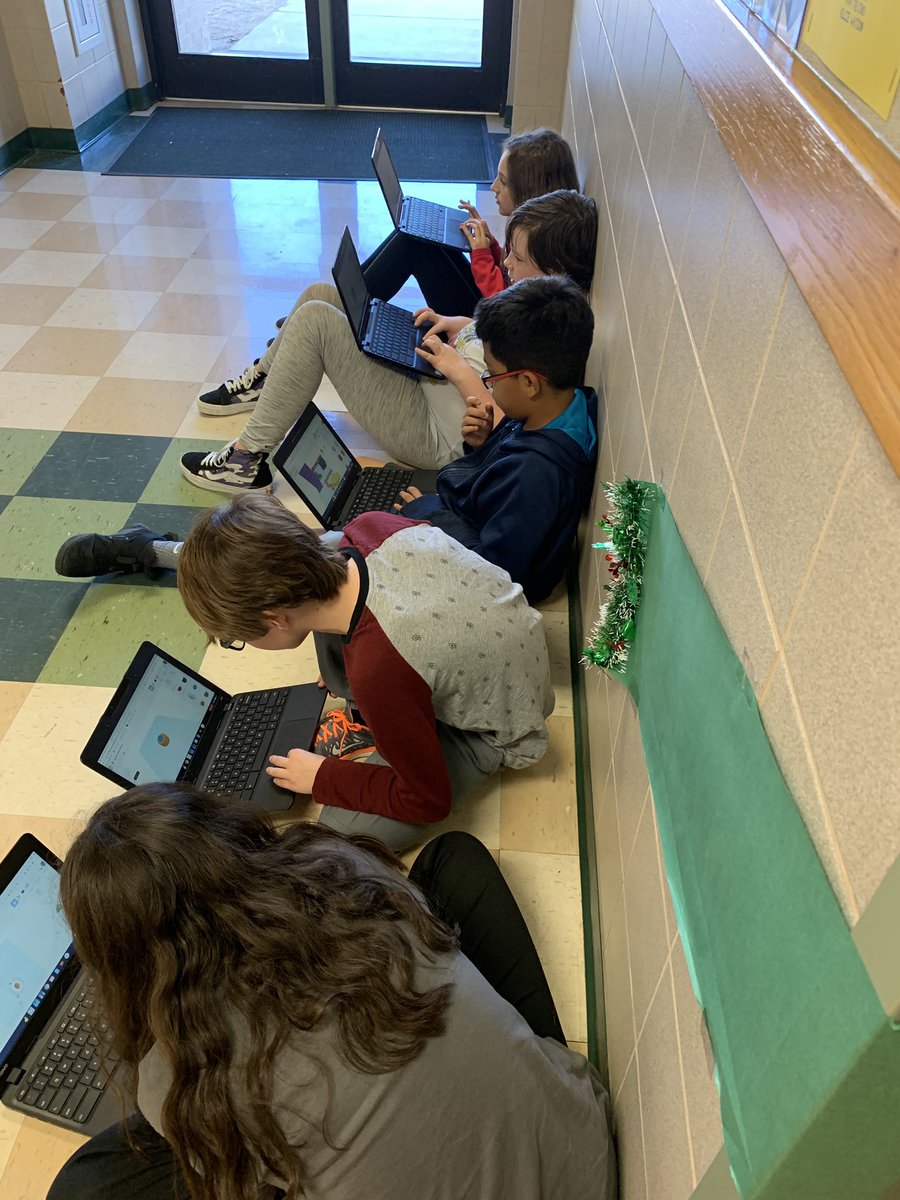 teamneuman's tweet photo. Starting off #hourofcode with a little bit of exploration. #mindfulcoding #Dash #csforall #handsoncoding #edtechchat #neisdHOC #stem #codingiseverywhere @BCENEISD https://t.co/eWlv4VpjnB
