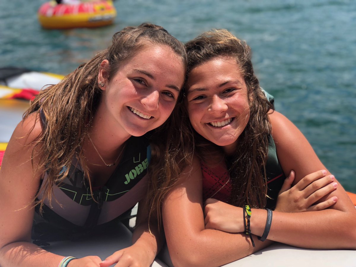 anna_sweeney23's tweet photo. happy bday to this super star🤩 @schimpf_lauren 🥳🥳 hope you got a succulent for your birthday, thanks for all the memories loser #robothug https://t.co/FfL6SK6bof