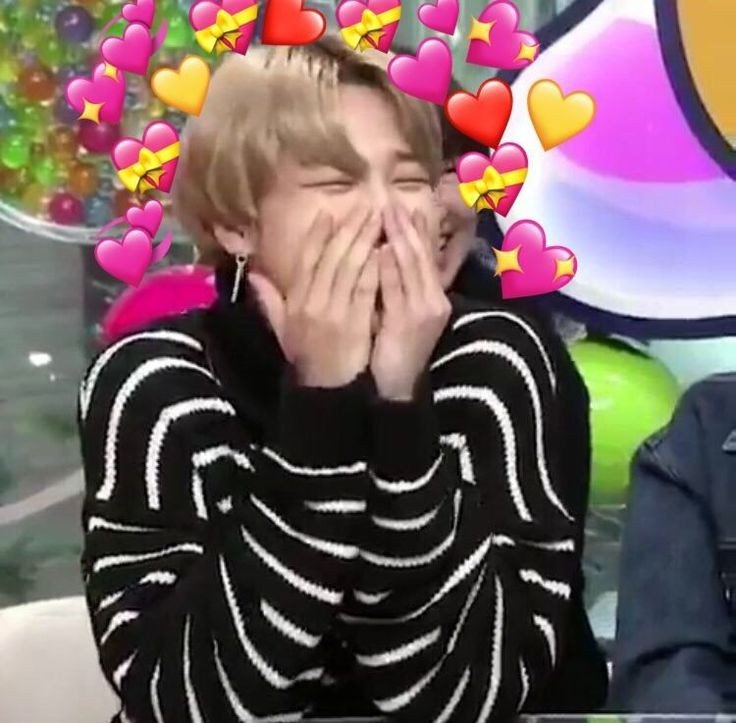 PEACE64277673's tweet photo. @steveaoki @AokiFoundation @BTS_twt @AusArmyProject @gogogoaus @BTScollectiveAU This is so cute💜 https://t.co/ju0SoOVlS2