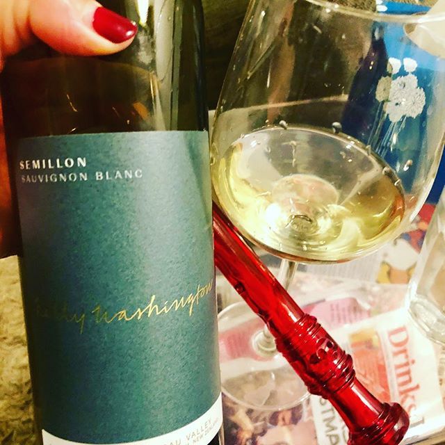 NicStricSmith's tweet photo. After a day battling unreliable builders, faux poorly kid and relentless recorder blowing non poorly kid ... @kellywashingtonwines #semillonsauvignonblanc sure hits the spot! Amazing! #kellywashington #wairau #marlborough #newzealand #thankyou #andrelax https://t.co/INkiDaONTg https://t.co/SaVZkVu5Ew