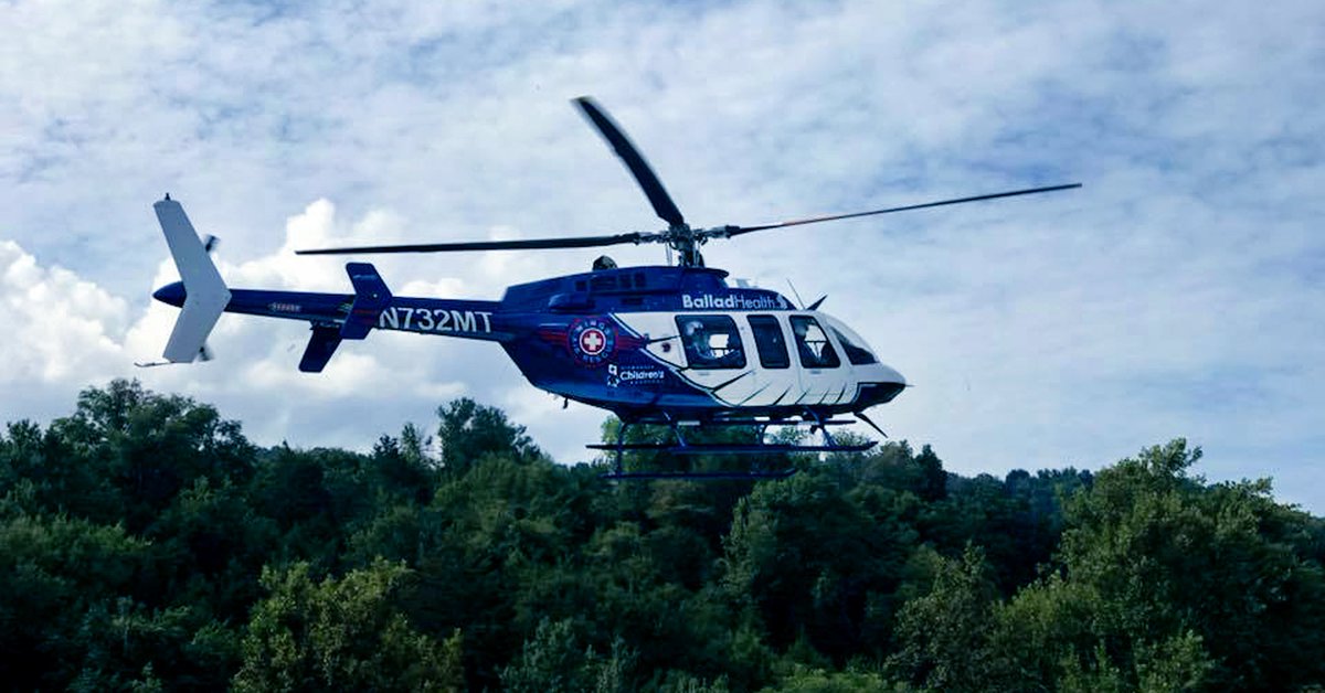 MedTransCorp's tweet image. #TAKEOFFTUESDAY- from Russell County, VA featuring Wings Air Rescue IV
#aMedTransPartner #AirMedical #VA #Wings #AirRescue