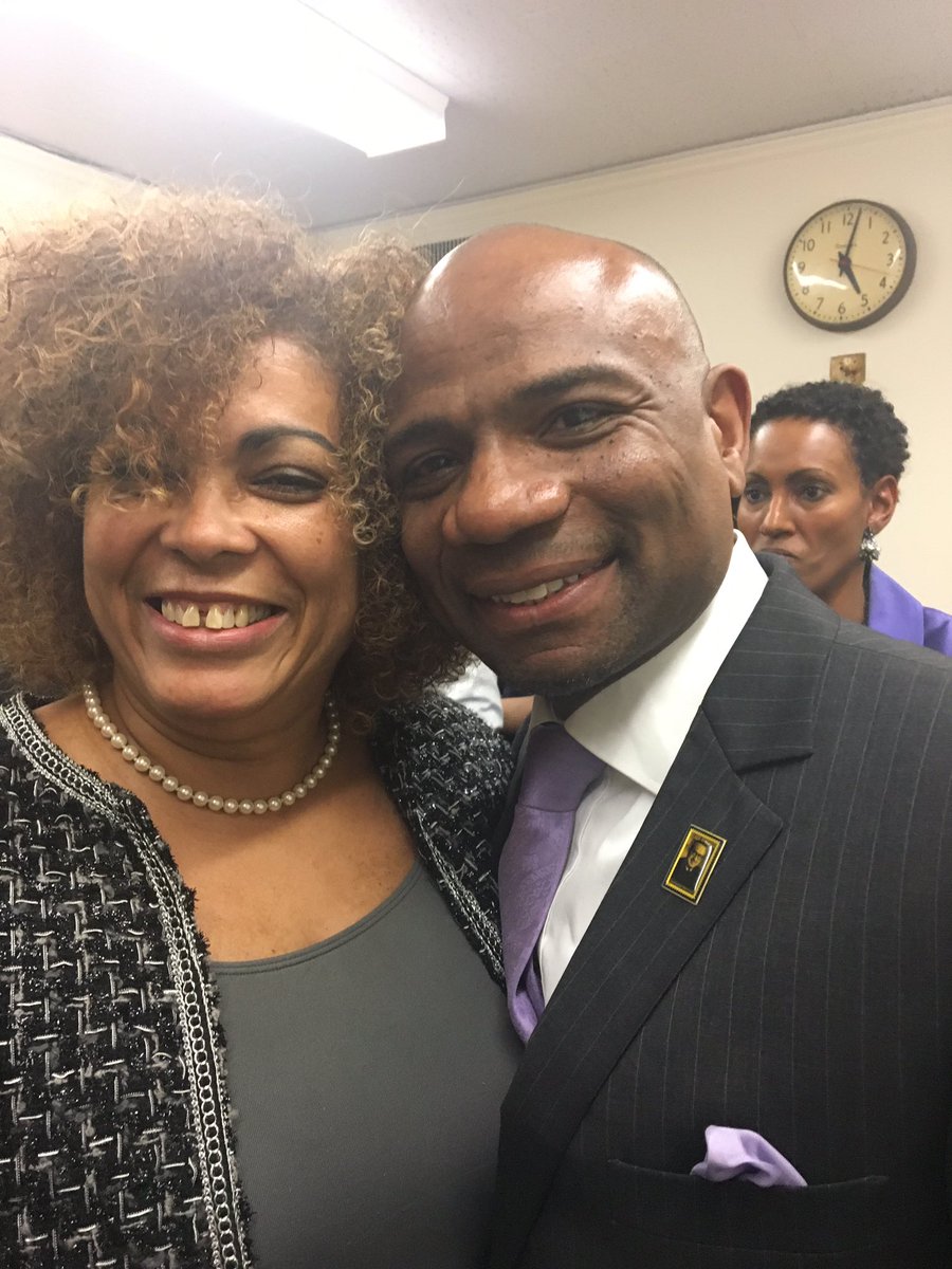 YudelkaTapia's tweet photo. Judge Eddie McShane #SupremeCourt #Compassion #LookLikeUs #Tempered https://t.co/0vGlUGrv0w