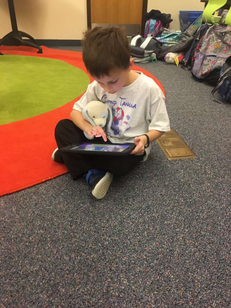 pcgarrisonlib's tweet image. #davisk are some #readytocode cuties!