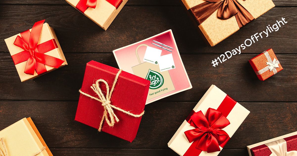 Frylighthq's tweet image. Kit yourself out with a full range of Frylight stationery with #12DaysOfFrylight. Simply like or RT this post by 11.59pm on 8 December to be in with a chance of winning these one-of-a-kind pens, bags and much more! Winners will be contacted on social media by 11 December. 🎅