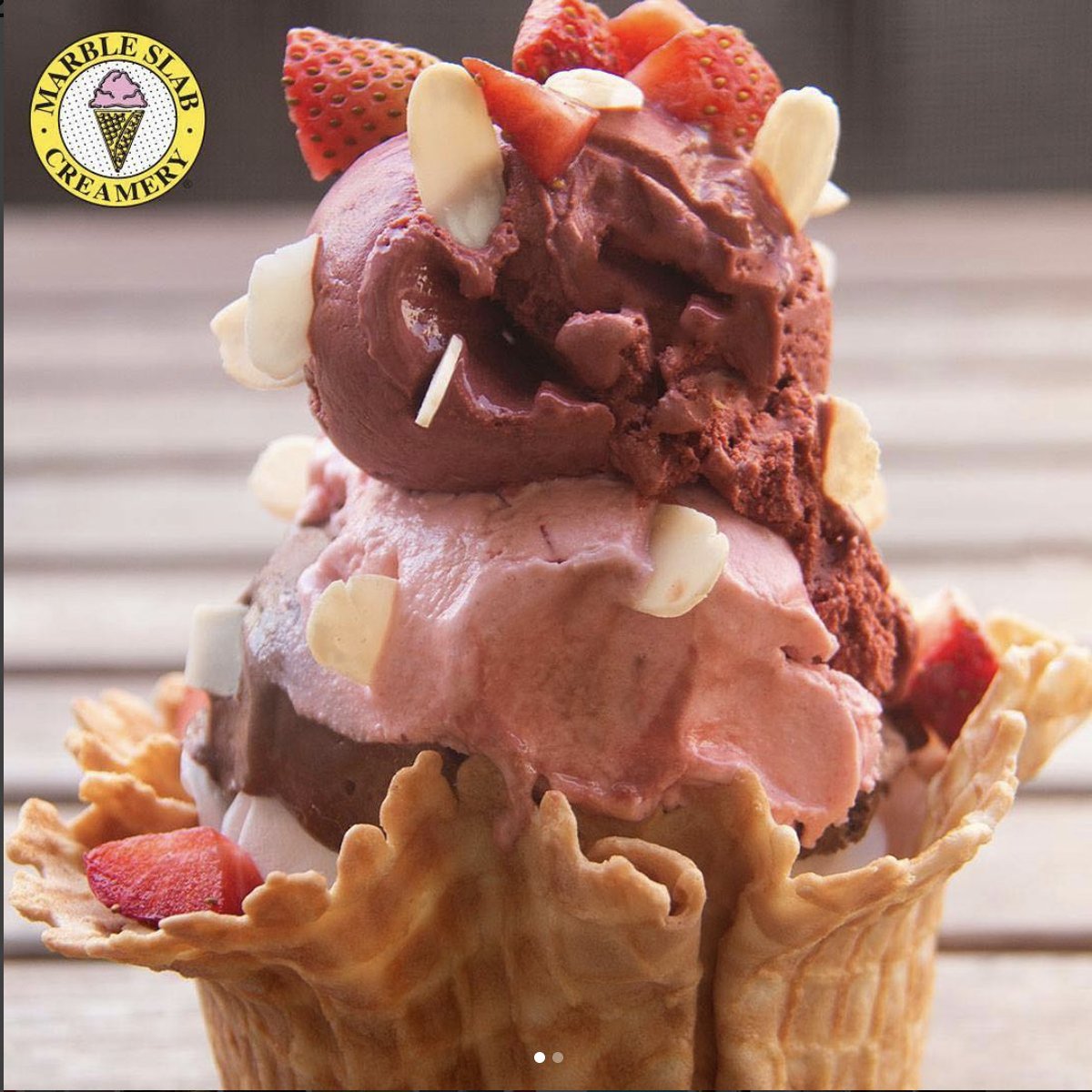 ramlimallbh's tweet photo. You don't need a reason to treat yourself to some delicious ice-cream. Indulge in some of @marbleslabcreamerybahrain 's delightful treats.
.
.
#ramlimall #isatown #manama #bahrain #icecream #dessert #marbleslabcreamery #sweet #yummy https://t.co/dJykNkNDct