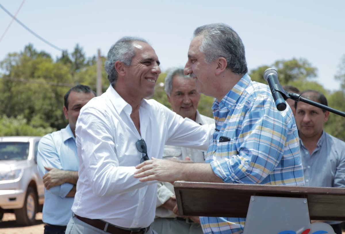 passalacquaok's tweet photo. Gracias @CaldarelliAlex, amigo de #Misiones, por el acompañamiento desde la gestión. Uniendo esfuerzos, Nación, Provincia y Municipios, podemos dar pasos que significan mejorar la vida de nuestra gente. Gracias por compartir esa filosofía! #SanVicente #Misiones https://t.co/VVaifWin5i