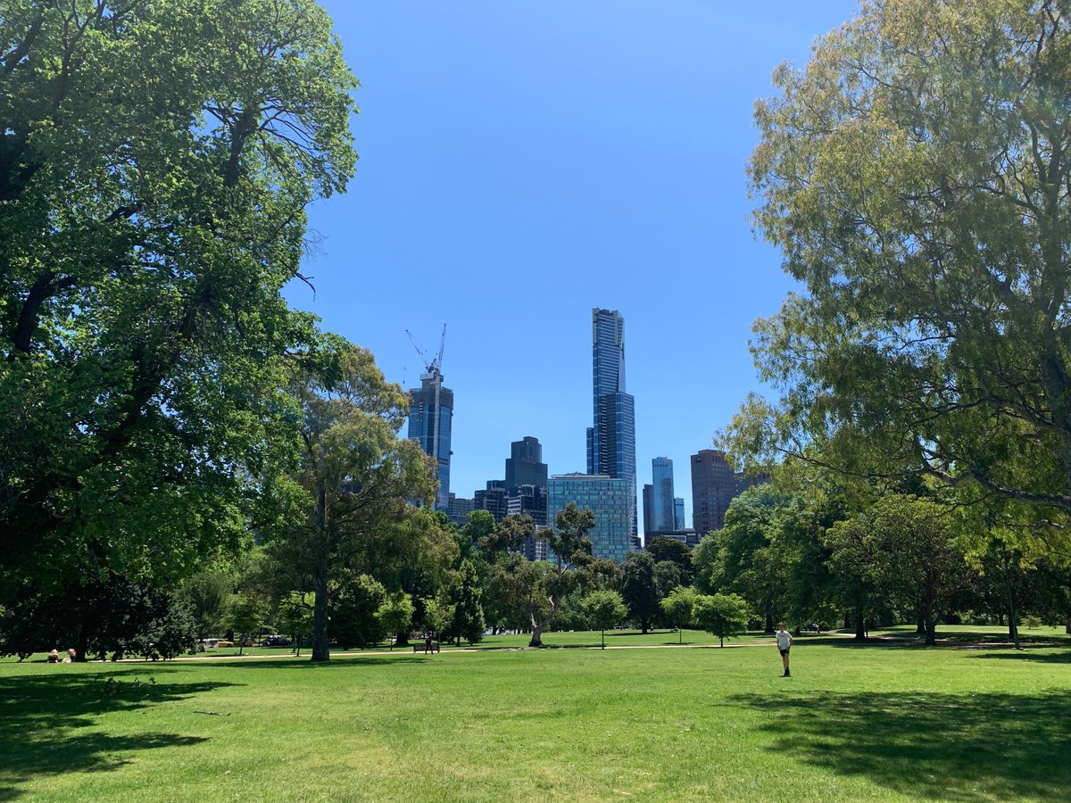 RefineAnnett's tweet photo. After the cancellation of our flight from STR, a rebooking (2 times) process of more than 3 hours, and a late luggage transfer of almost a day, we are very happy being in Melbourne to facilitate CBA Workshops for @Daimler. @RefineMahshid @RefineProjects #CBA #decisionmaking https://t.co/HLLsW1VA9H