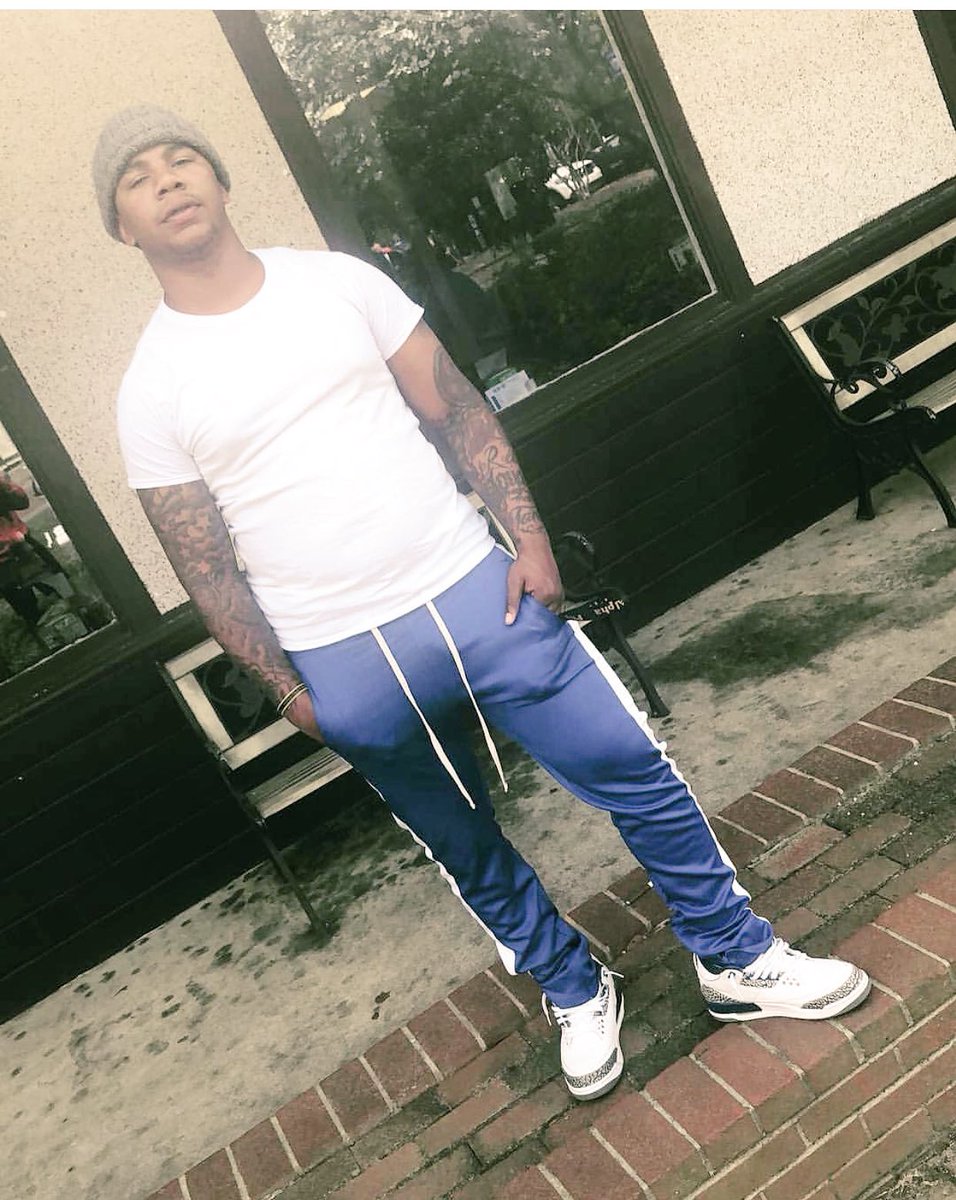 L0wK3yxPIC_'s tweet photo. #Finealphatwitter 🤙🏽😎 https://t.co/Bu7jv6NAKb