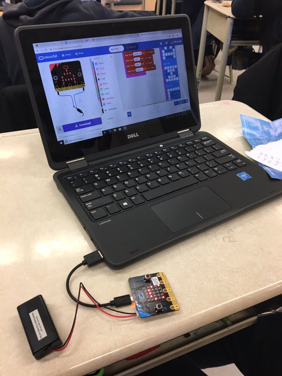 MrsEimers's tweet photo. Using #microbit to #code music 🎶🎵and spell names. #criticalthinking #maker #STEM @OLVSchoolNews @MrsAOlivieri @mraspinall https://t.co/GhxYptg2d3