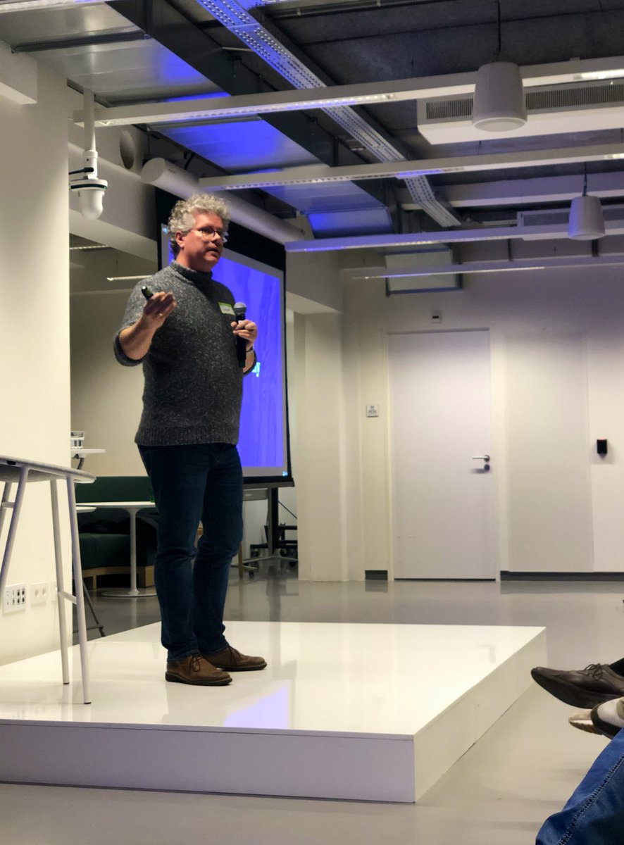 Dennis_Kramer's tweet photo. Great talk by @jasperhauser.
Photo edited in Lightroom.
Kidding. 😉
#uberpresents @DesigningUber @producttank @usedarkroom https://t.co/xarpdYjOsm