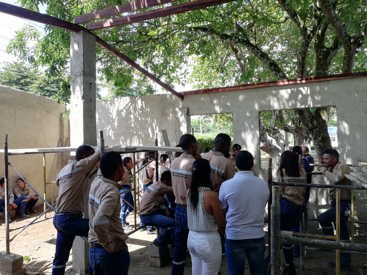 UNNCOL's tweet photo. Entrega Final del Técnico Construcción de Edificaciones. Así presentan su fase de ejecución y evaluación mostrando como producto el Almacén del @SenaCfma, de esta manera culminan su fase lectiva. @SBDIR_SENACFMA @CoordAcad_CFMA @CformaSenacfma @CSenacfma @SENAComunica. https://t.co/bcloNuyCq7
