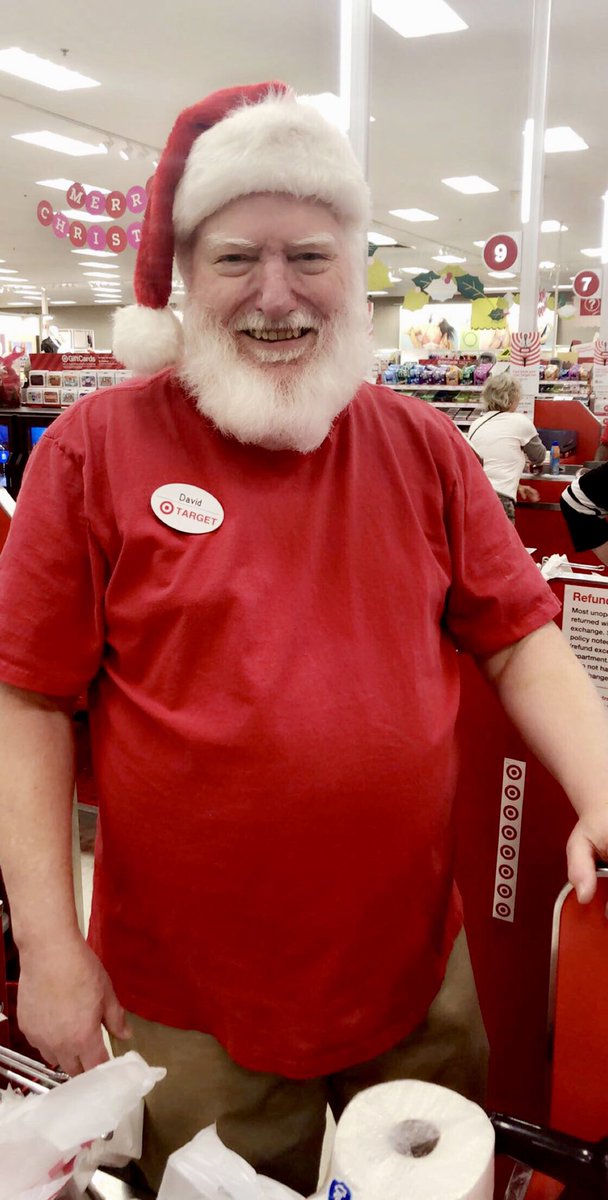 CynthiaSMU's tweet image. Who wore it better: #AlexFromTarget or #DavidFromTarget🤔🎅🏻