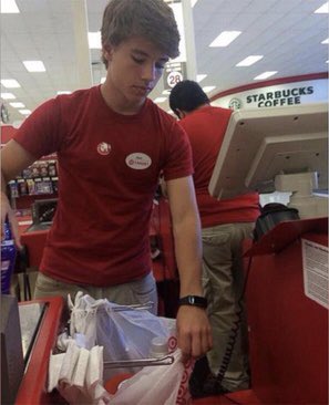 CynthiaSMU's tweet image. Who wore it better: #AlexFromTarget or #DavidFromTarget🤔🎅🏻