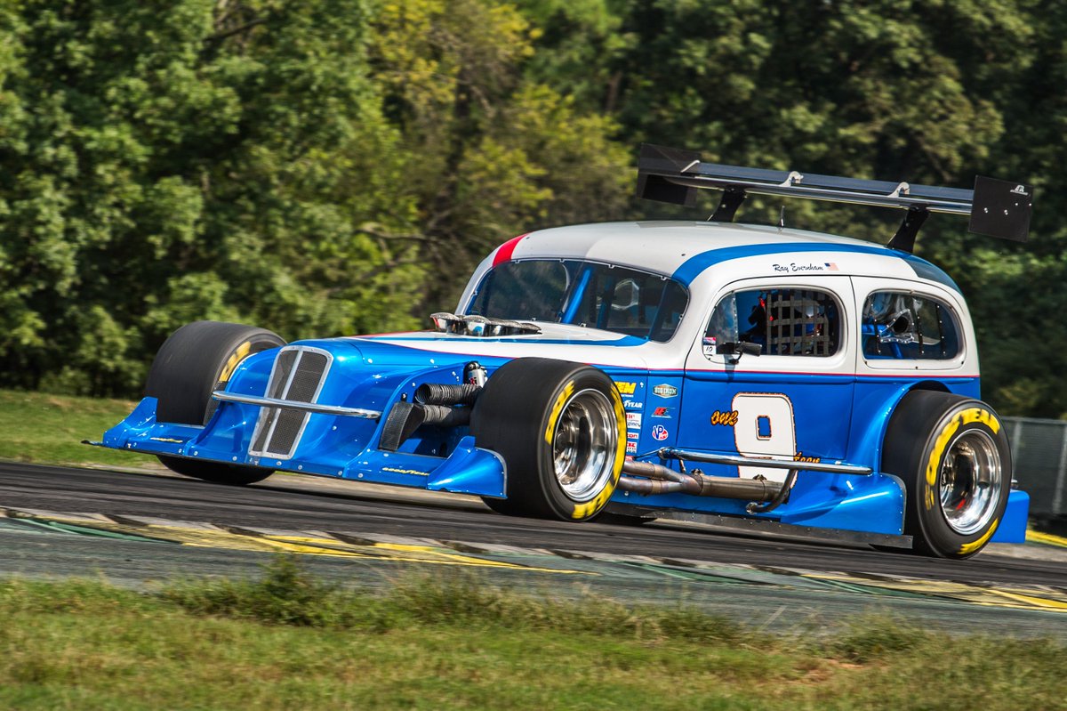 KooksHeaders's tweet photo. If you'll be at PRI this week, be sure to check out @rayevernham 's "Ghost" with a custom-built set of Kooks Headers! #kooksheaders #kooksheadersandexhaust #getkookin #getkookinwithkooks #customheaders #customkooks #racecar #rayevernham #evernhamracing #PRI #prishow #indianapolis https://t.co/m1EsEEHrc0