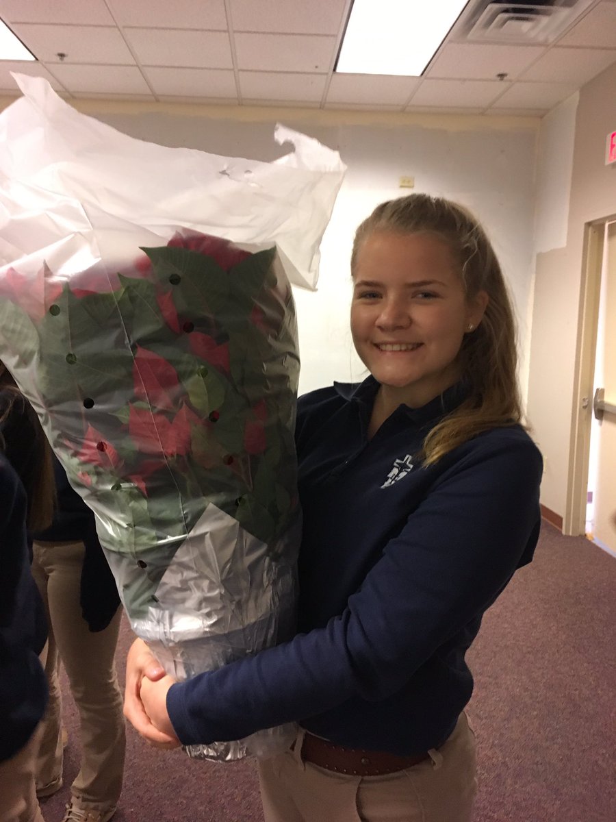 KeyClubTMP's tweet image. Poinsettia Delivery!!