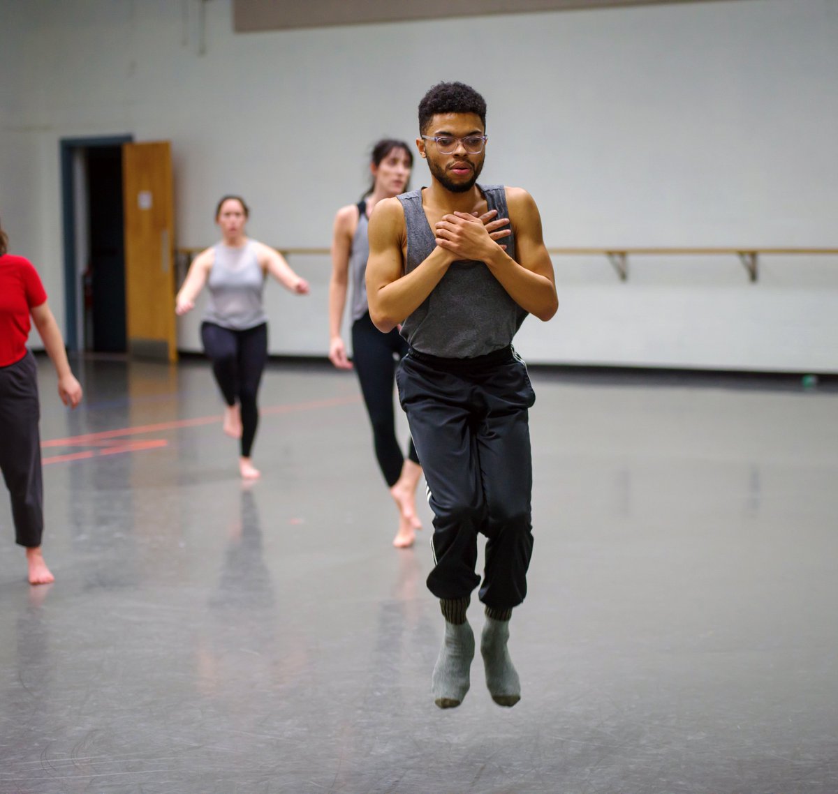 artpeers's tweet photo. "We weren't pushing Black is beautiful. We just showed it." 
-Katherine Dunham (1909-2006)

Grand Rapids' @danceintheannex recently hosted Master Instructor Dasan Mitchell (Wellspring Dance) - who currently is in the process of receiving his Katherine Dunham certification. https://t.co/MfNwuWDLDT
