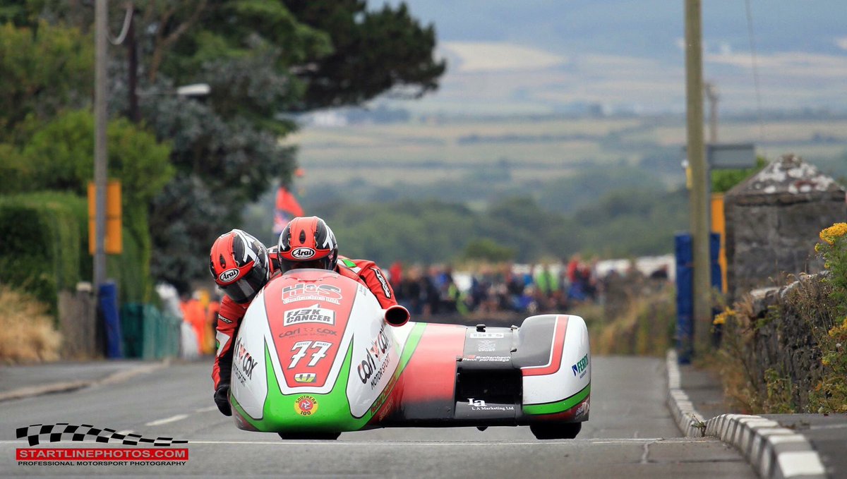 startlinephotos's tweet photo. On the approach to Castletown Corner @S100isleofman  @timreeves77 https://t.co/P0lXHciwAH