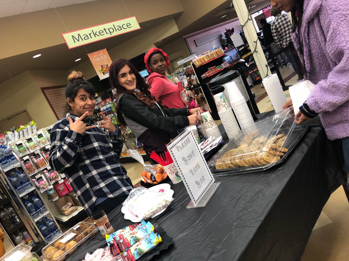 BCBooksBC's tweet image. come get some hot chocolate and relax after Finals!! its all free!