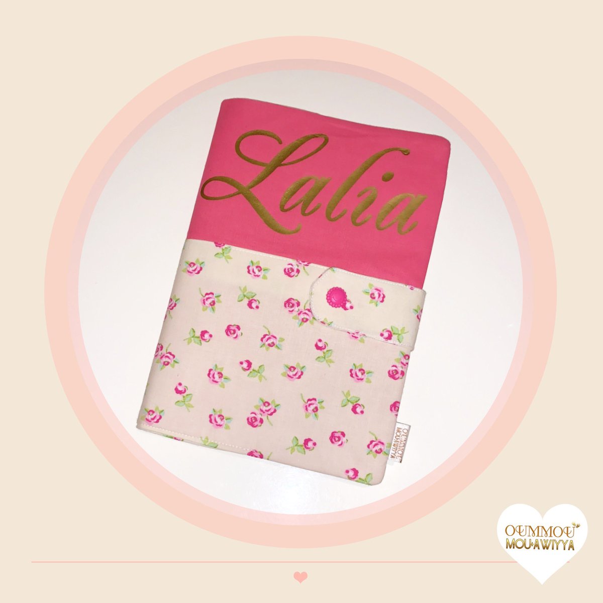 omcreations's tweet image. #protegecarnetdesante #personnalisé #faitmain #marquefrancaise #modeleunique #creation #cadeau #girly #baby