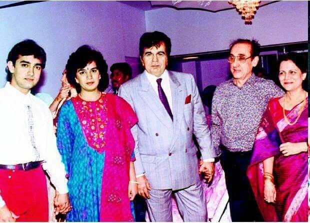 RohitVerma on Twitter: "The great Dilip Kumar sahab with Aamir Khan and family. Rare pic. More pics on https://t.co/hzIJmMLG5x… "