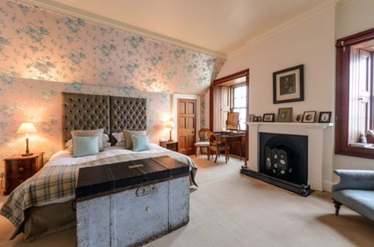 Sometimes all you need to beat the winter blues is a cosy retreat! 
Book your romantic escape to Ackergill Tower: ackergilltower.com