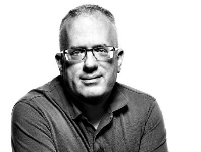 InternetMolaba's tweet photo. Tal día como hoy, un 4 de diciembre de 1995, Netscape y Sun Microsystems liberaron el popular lenguaje JavaScript que anteriormente se llamó Mocha y LiveScript y que había creado el informático americano @BrendanEich. #efeméridesMolonas https://t.co/522UTjAiHK