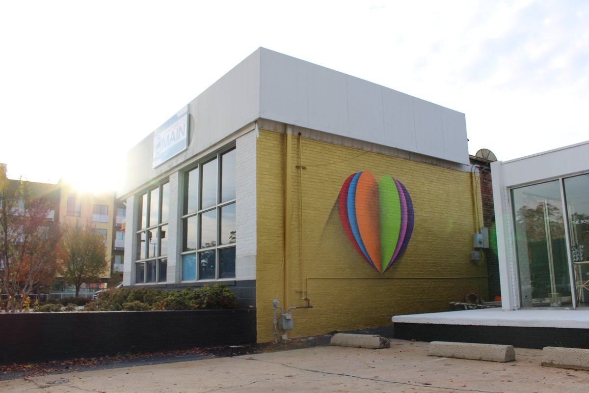 We wrapped up our mural in downtown Greenville for the #stonemuralproject celebrating #25YearsAtVP. We think our original design "Volumes of the Heart" turned out pretty great. What do you think?