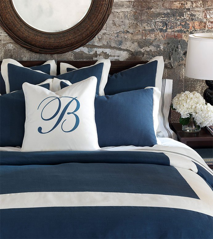 Color Trend: There is no combination more classic and current than blue and white.

#DecoratingDen #TheDen #InteriorDesign #HomeDecor #LIVVHomeCollection #ColorTrend