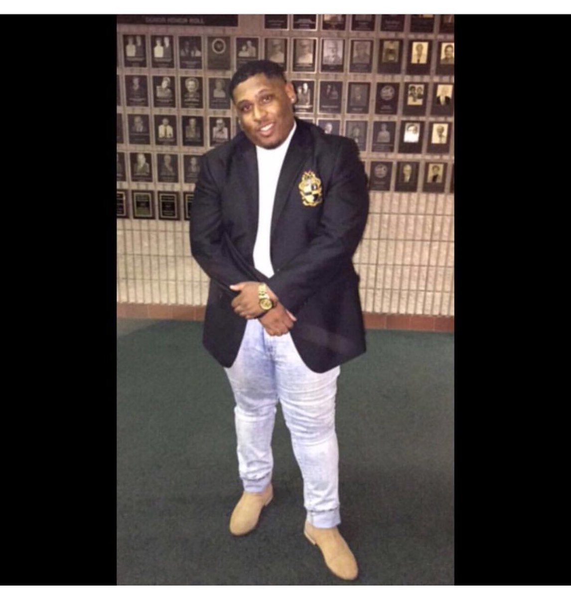 CordTee's tweet photo. Happy Founders Day ❄️🦍🤙🏾 CCJKMOT #FineAlphaTwitter https://t.co/kQYg9cRCbp