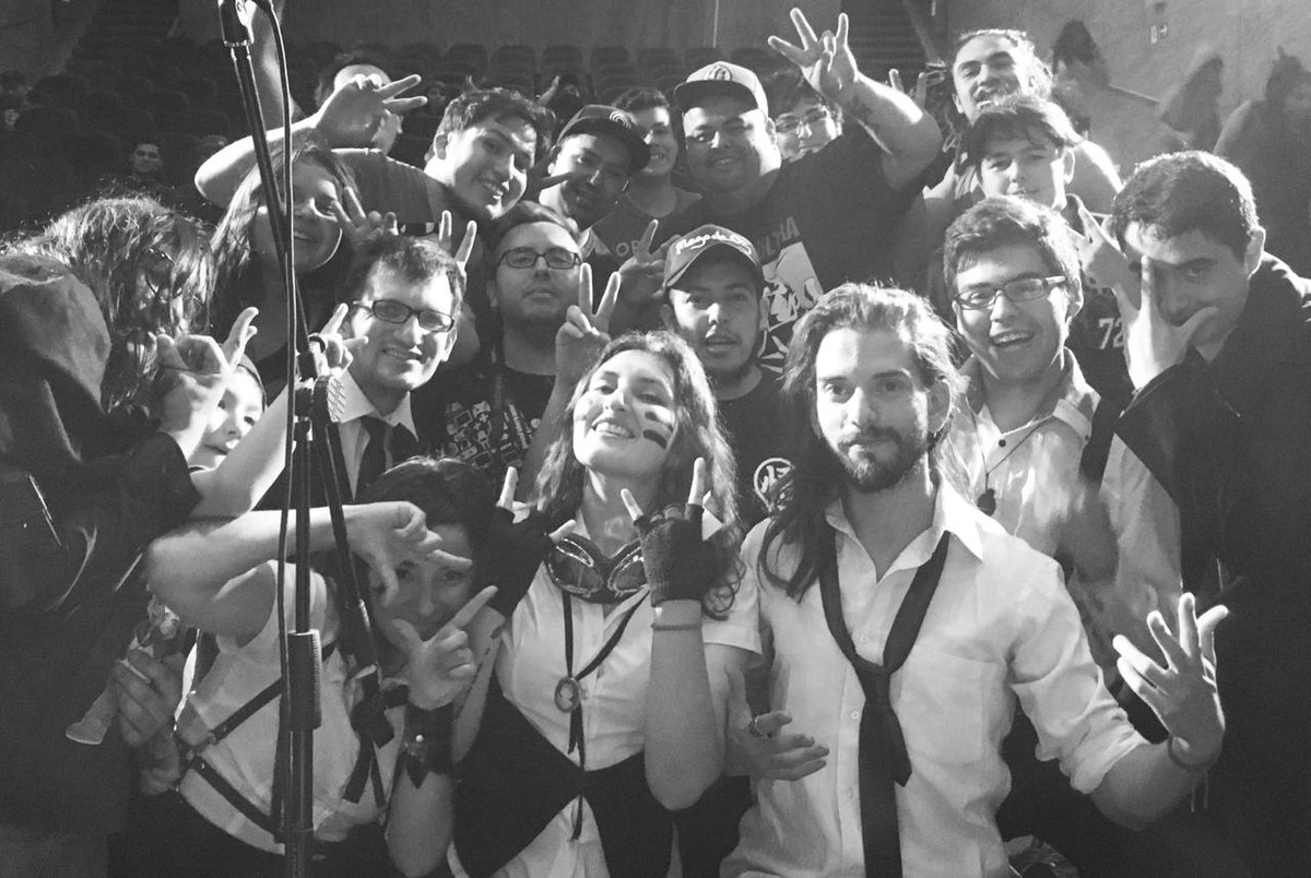 animixtape's tweet photo. Muchas gracias por todo el cariño Padre Hurtado y @AnimeCmicsWorl1 !!!
Nos vemos pronto !!
#anime #animixtape #BandaAnisong #music #cover https://t.co/XEz07BcSDP