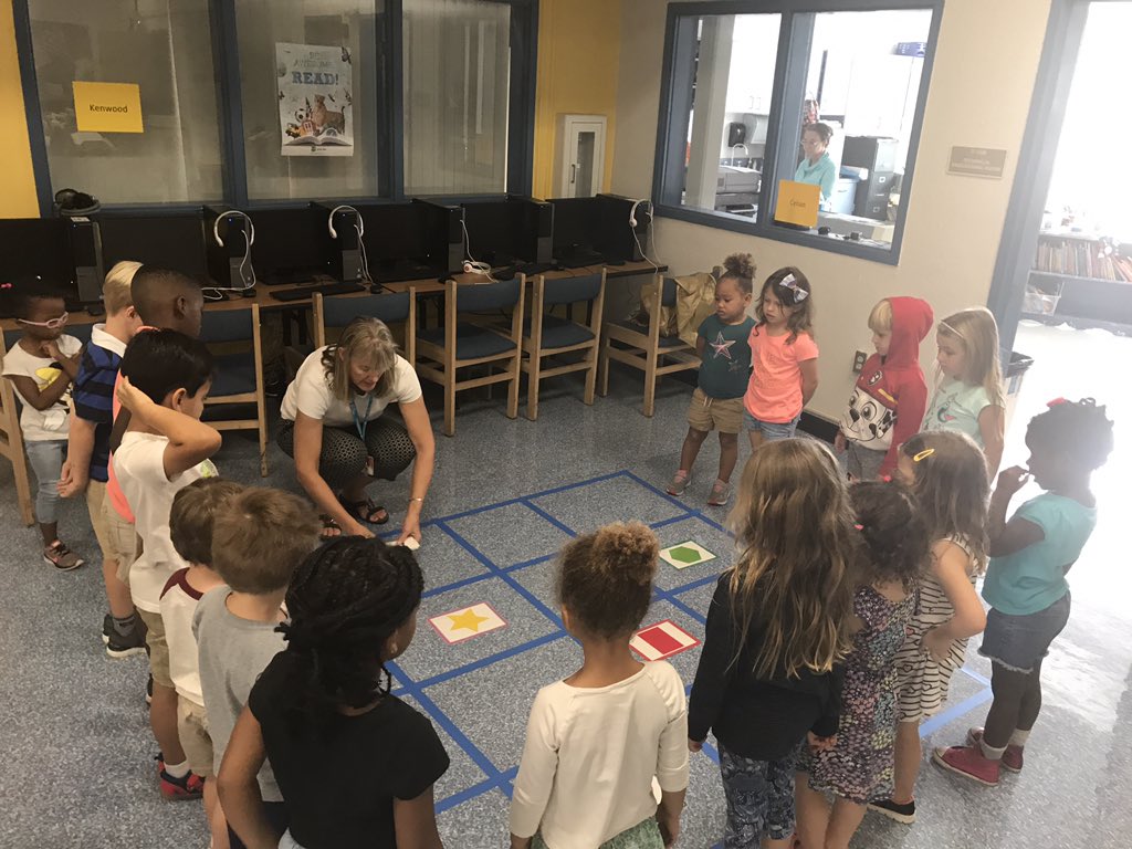 spadyguidance's tweet image. Learning code @Spadyelementary with @imtanner2. An amazing story followed by real life experience both physically and digitally. #hourofcode #PBCSDcode #scratch #codeorg #CSEducationWeek #CSEdWeek #CSFirst