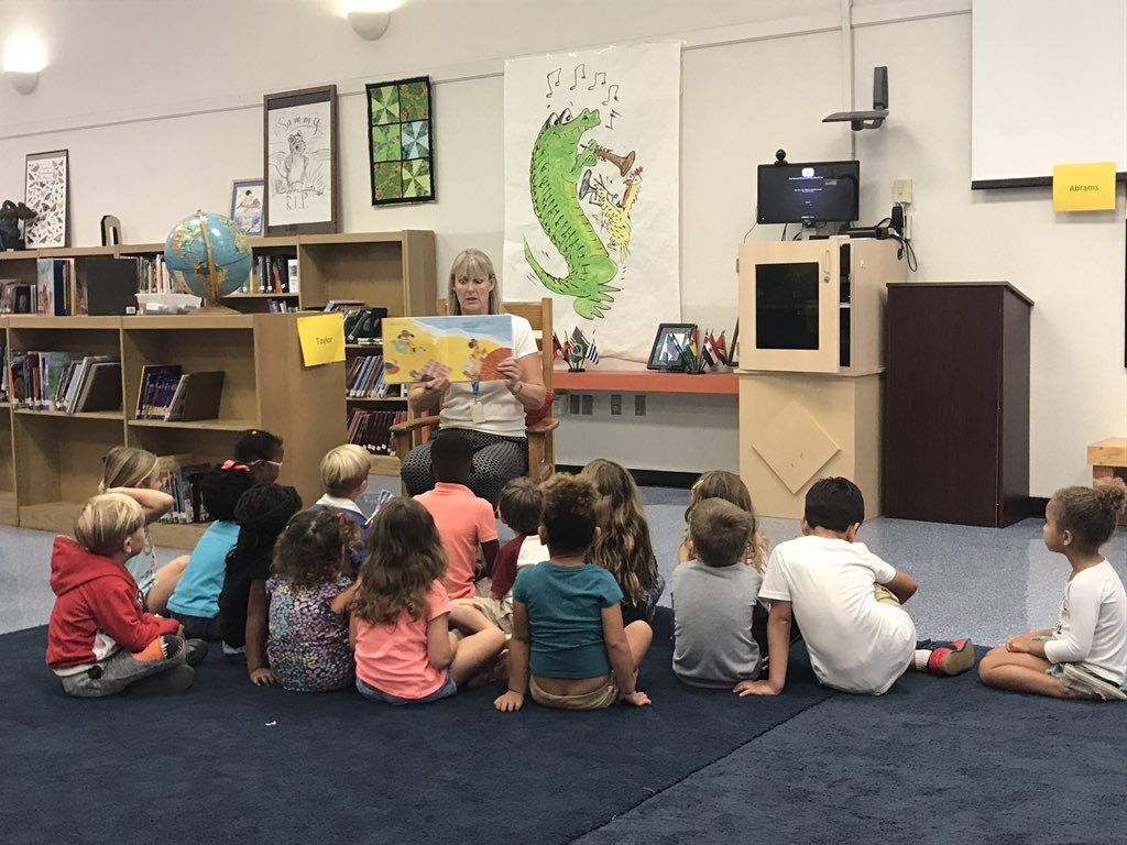 spadyguidance's tweet image. Learning code @Spadyelementary with @imtanner2. An amazing story followed by real life experience both physically and digitally. #hourofcode #PBCSDcode #scratch #codeorg #CSEducationWeek #CSEdWeek #CSFirst