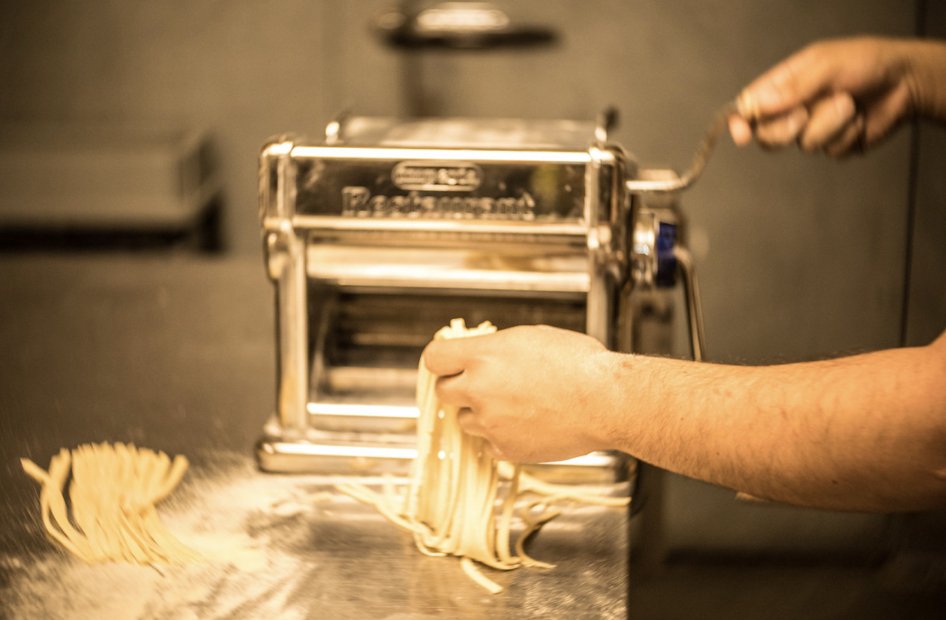 delucapasta's tweet photo. Noodling around for #TastingTuesday Here's tonight's special menu:  https://t.co/j6ufU37N1w #freshpasta #rollingoutthedough #seasonal #fresh #wine https://t.co/3TTMIFIWG6