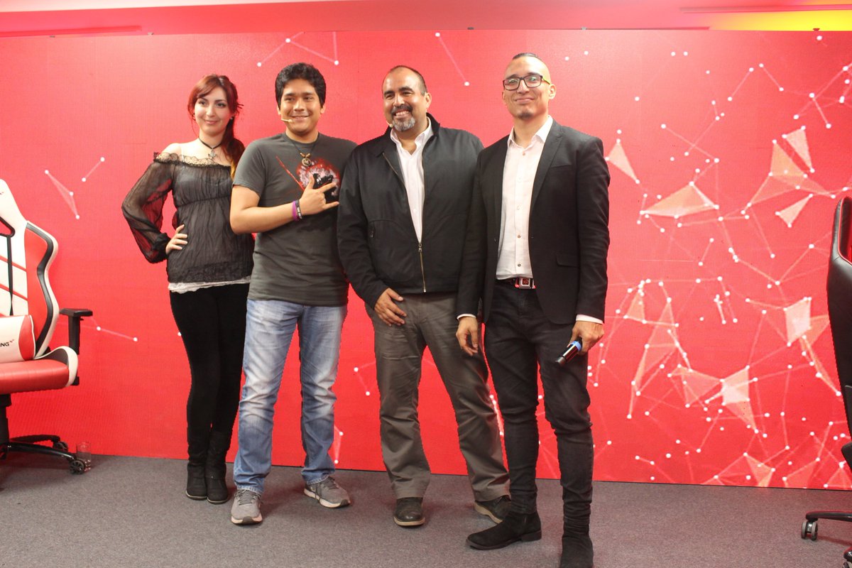 Enterados_pe's tweet photo. Decenas de personas se reunieron en la segunda edición de #HablaTECH, evento donde se hablo de innovación, transformación digital y nuevas tecnologías, entérate más 👉 https://t.co/068bIX0wBV #Tecnología #Videojuegos #Gamers / Fotos: @Enterados_pe https://t.co/Sp4fYIZep9