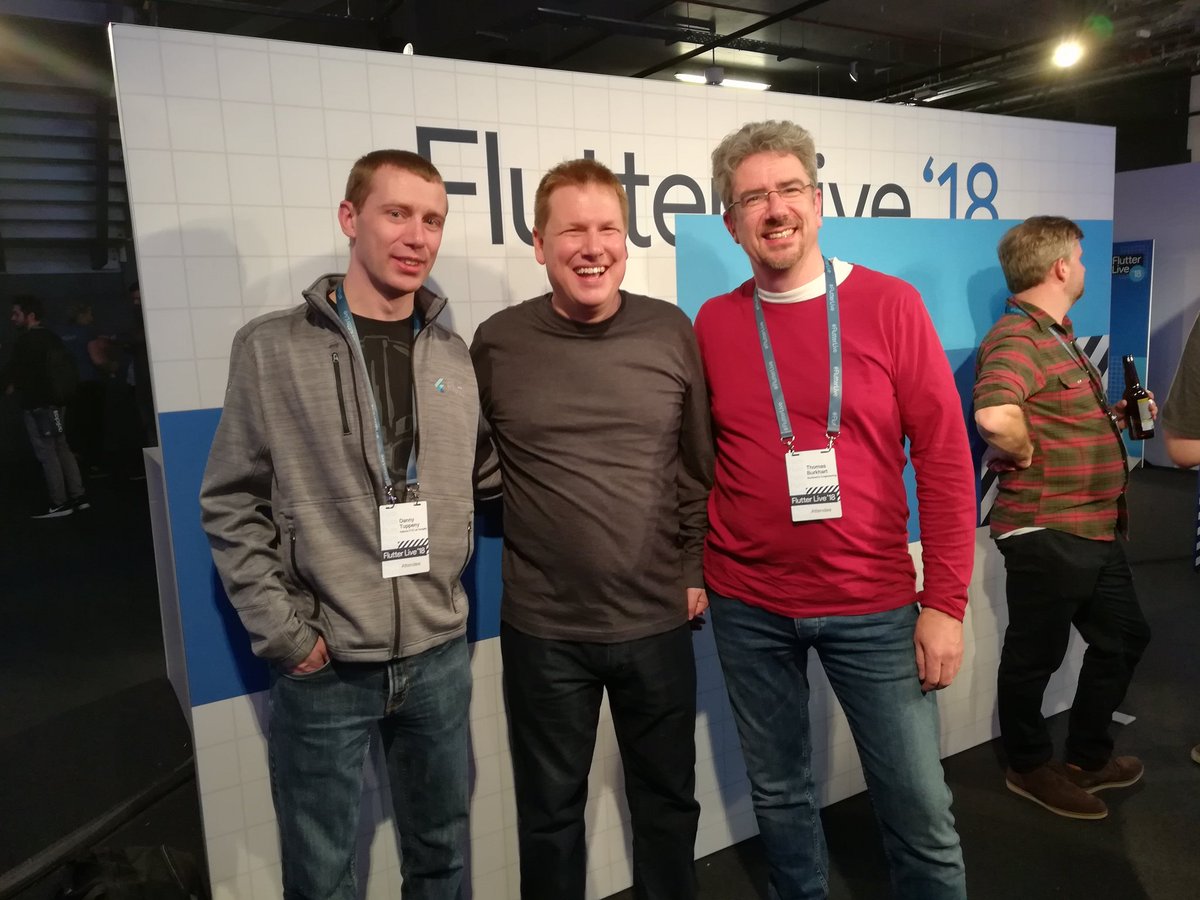 ThomasBurkhartB's tweet image. Finally met @timsneath #flutterlive
