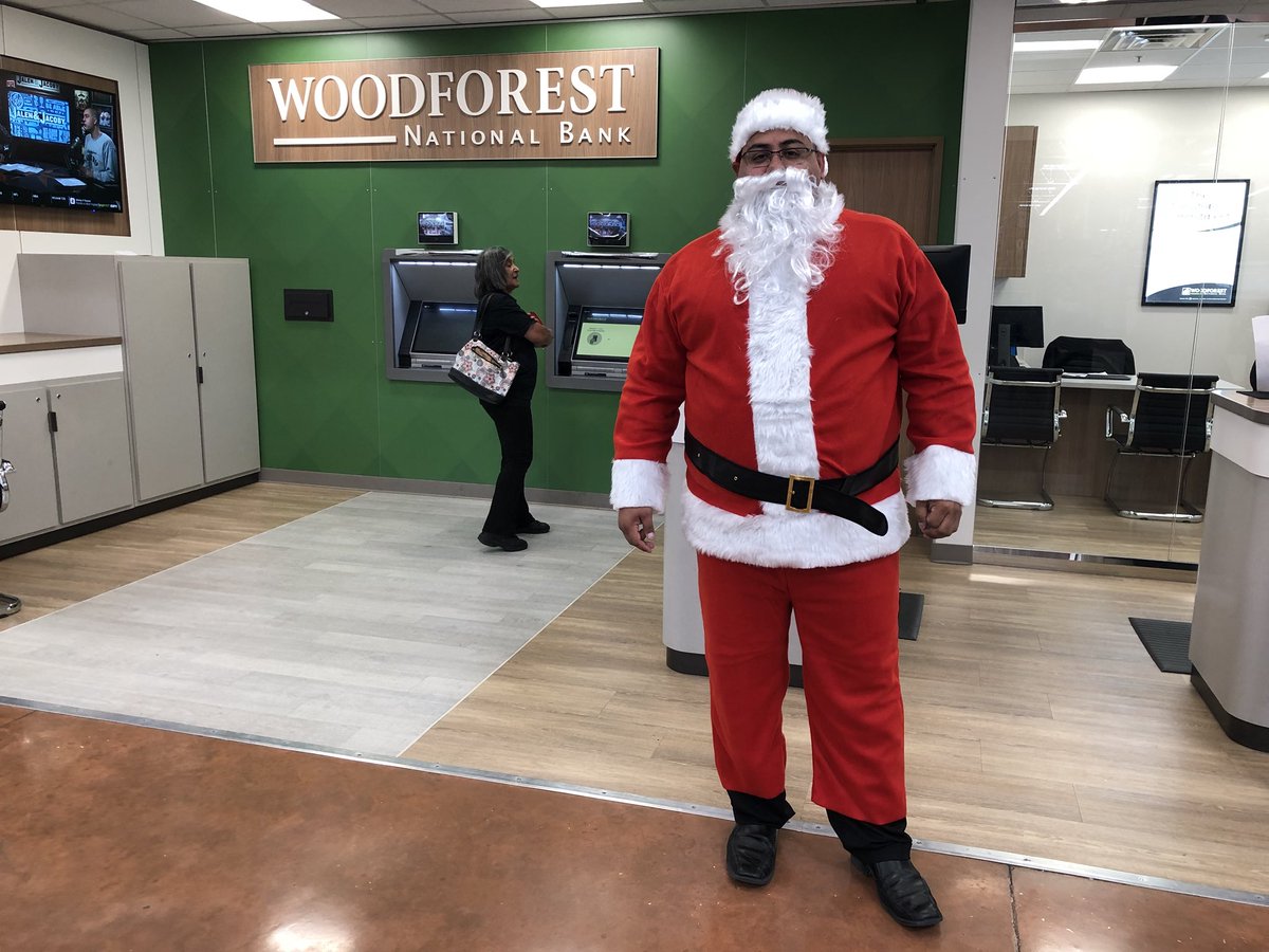 Santa Claus has arrived at @AskWoodforest #WoodforestCares
