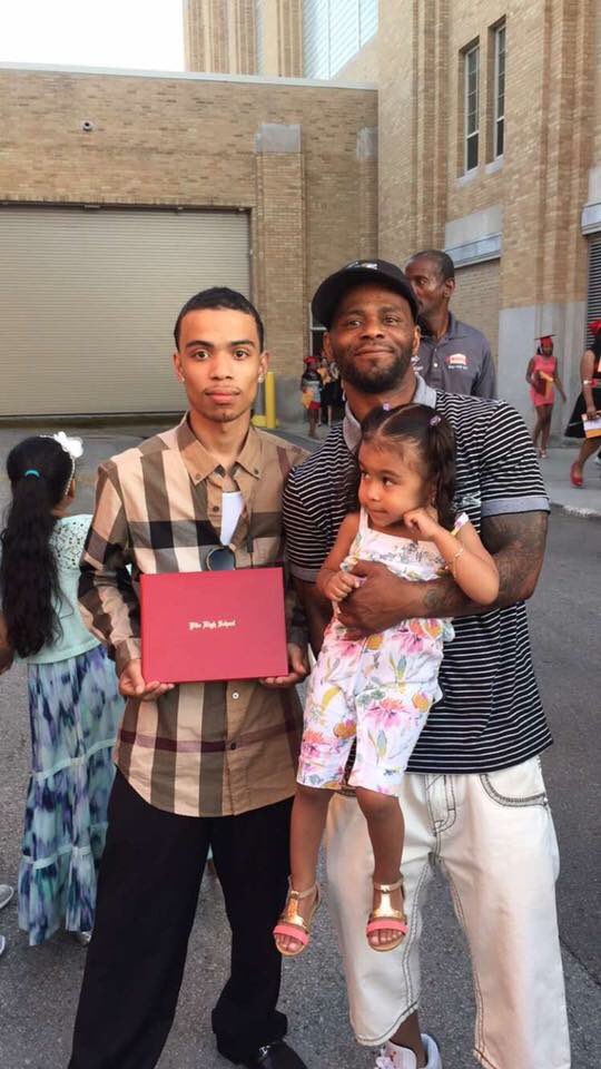 ttbmelly's tweet photo. #longlivepops it’ll never be Rip I’ll make sure yo name forever live on💯 you taught me everything i need to know before you left👼🏽, you was the realist nigga in the game ..love you pops😪💔 

P.s. i ain’t shed a tear writing this youll be telling me stop that shit https://t.co/NJjkcDur1O