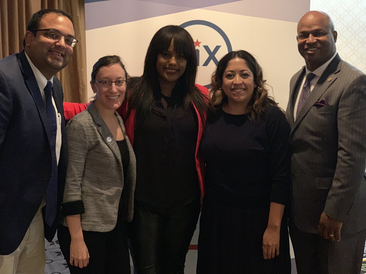 SpeakerWelchIL's tweet photo. Great job @stacydavisgates! Thanks for educating legislators from across the nation on best ways to demand K-12 Education Solutions!  #SixConference #RedforEd #CTUACTSStrike https://t.co/ysSBr3S7UK