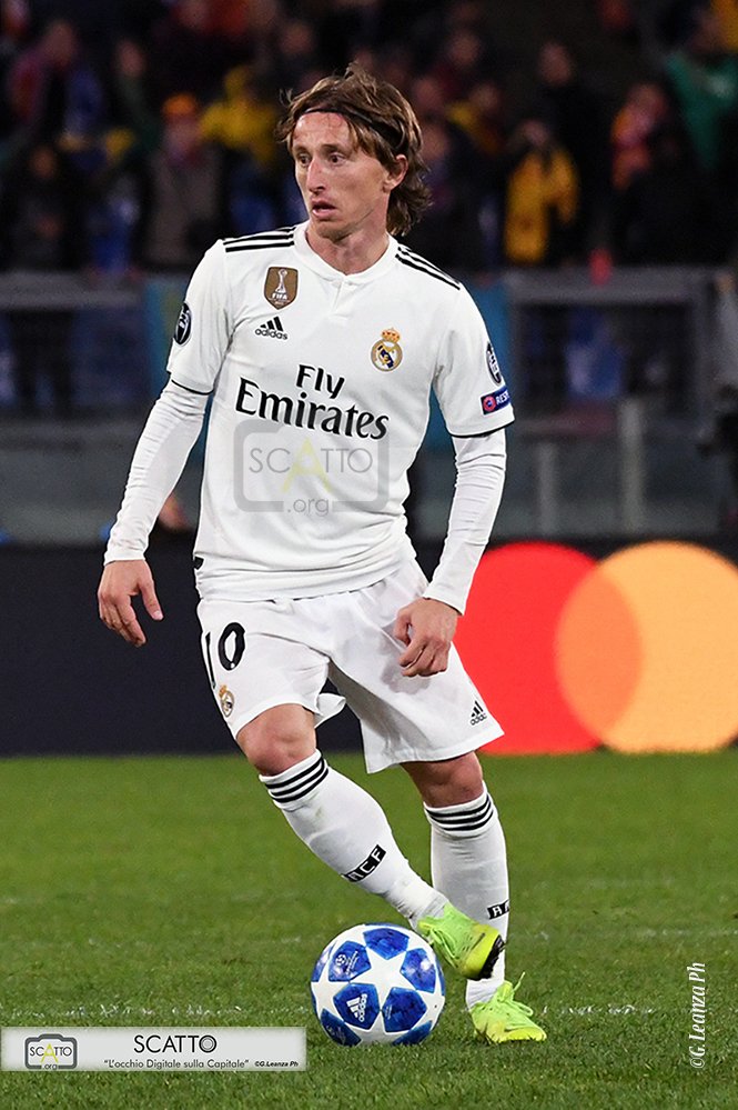 goldeada's tweet photo. @lukamodric10 #PallonedOro2018 ©G.Leanza / SCATTO (https://t.co/ETeYACXsVl) https://t.co/hWUSPPgn3F