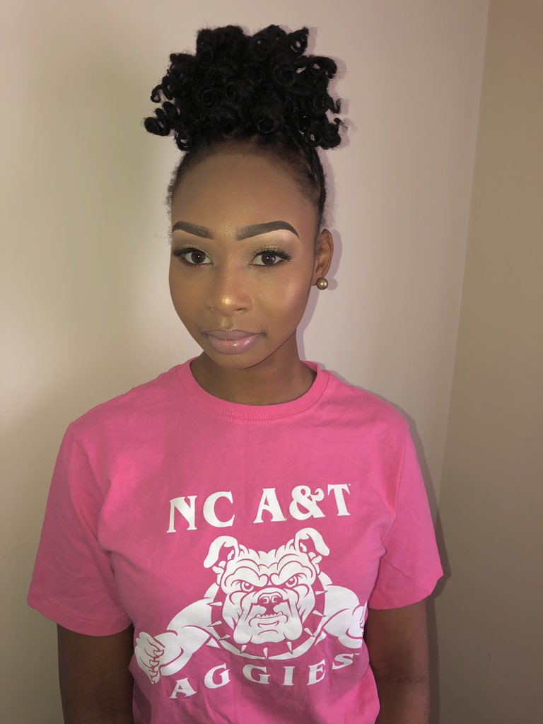 fameOnJAZ's tweet photo. 👩🏽🎨 #elegantbeats #ladyfaces #beauty #nyx #mac #sephora #LAprogirl #covergirl #fentybeauty
#DC/MD #selftaught #subtle https://t.co/F2fZ1YGBnq