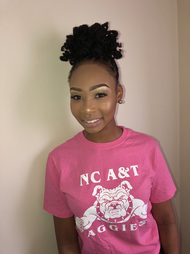 fameOnJAZ's tweet photo. 👩🏽🎨 #elegantbeats #ladyfaces #beauty #nyx #mac #sephora #LAprogirl #covergirl #fentybeauty
#DC/MD #selftaught #subtle https://t.co/F2fZ1YGBnq