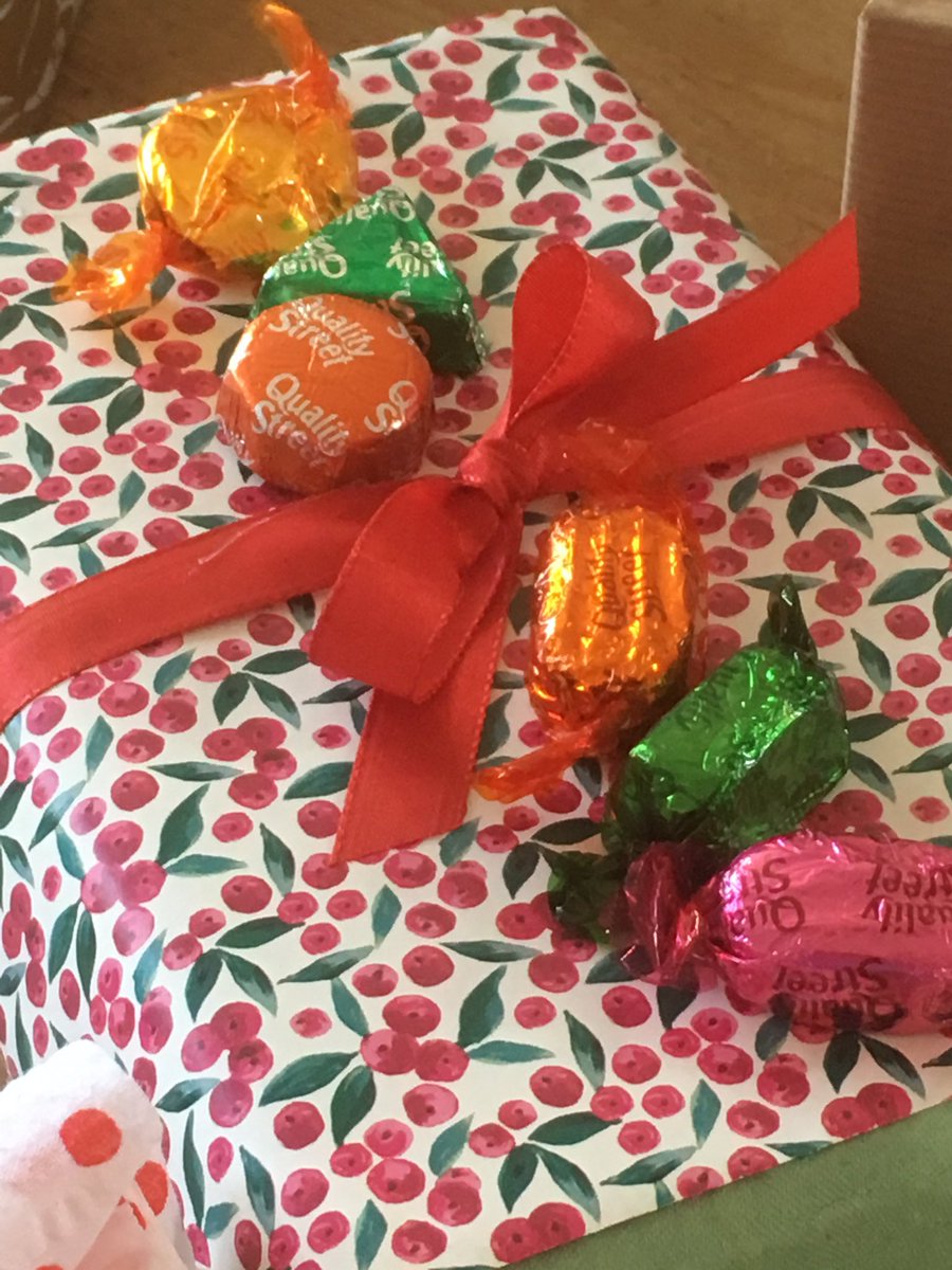 GiftFrippery's tweet image. #CraftBlogClub 
So, question 2.
How do you trim your presents. This one was for itv. Quality street wrappers are recyclable so I decorated with them!