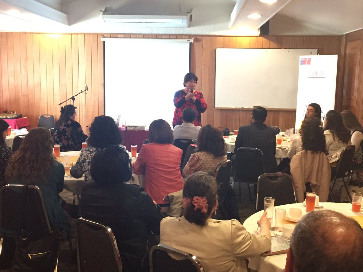 AHORA, equipo de Mentores de la <a href="/EducacionUCT/">Fac. Edu. UC Temuco</a> , participan de ceremonia inaugural del Programa de Directores Noveles del CPEIP en la región de Los Ríos 💪🏽💪🏽💪🏽