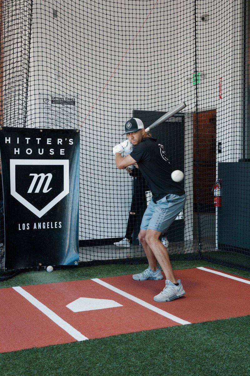 HittersHouse_LA's tweet photo. Hit like an all-star. Demo all @MarucciSports and @VictusSports products paired with our in-store advanced technologies. #HittersHouse https://t.co/tvxceRWdJf