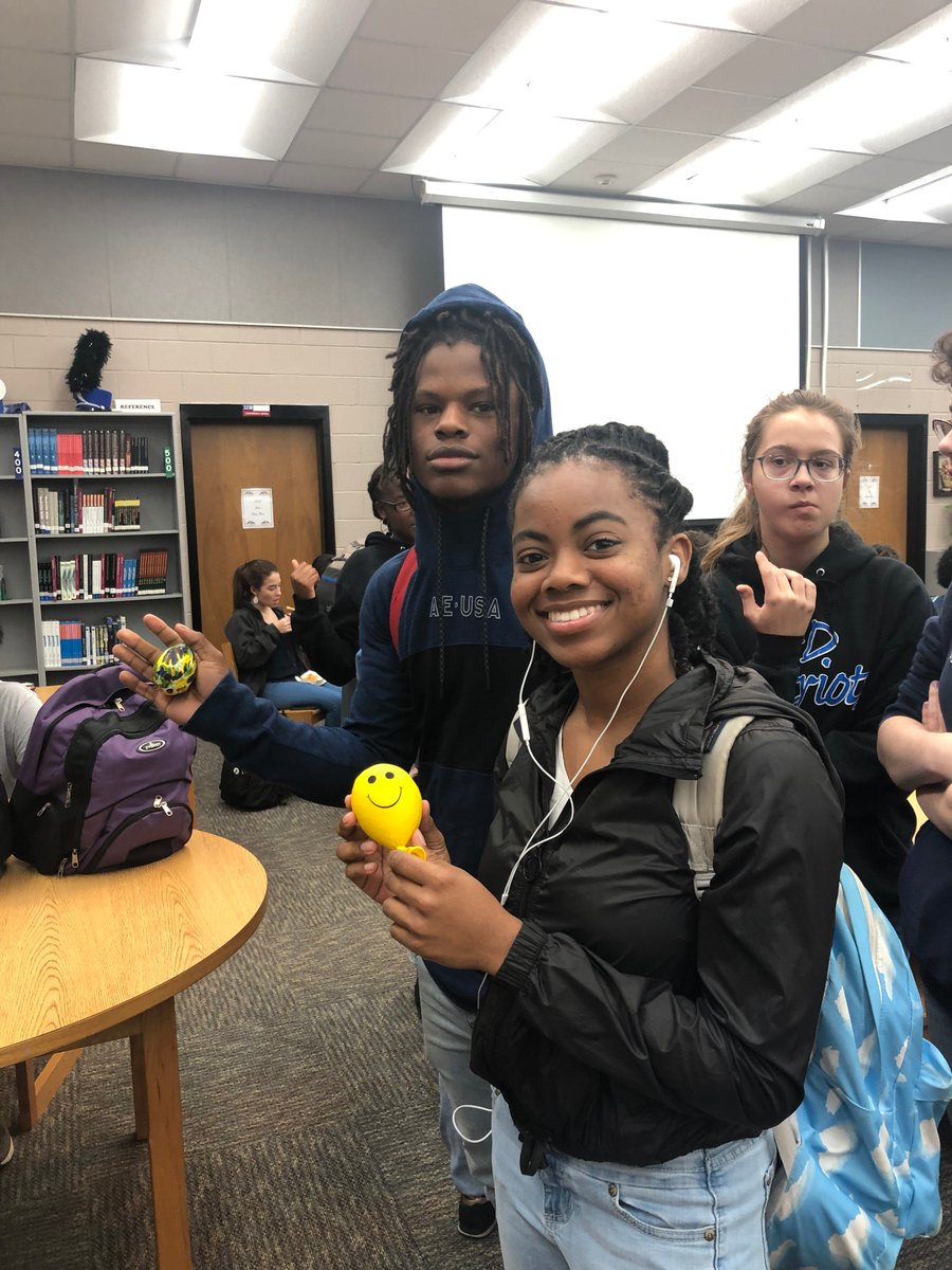 FDHSCommons's tweet image. Wellness Week continues at Fort Dorchester High School. Today we made stress balls. It was a HIT! Thanks @FDHSCounseling !!!! @DD2Wellness @FDPatriot