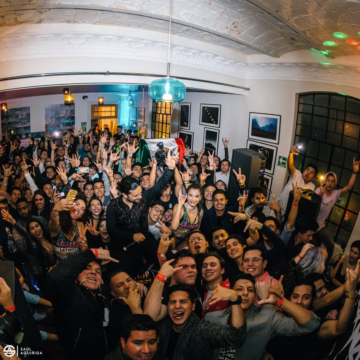 barnaton's tweet photo. De corazón damos las GRACIAS a todos los Barnatoners presentes en nuestra 1ra CASA DEL PERREO. Superamos todas las expectativas por uds. Regresamos en 2019 con más. Ya pueden ver todas las fotos del evento aquí -> https://t.co/Jk6HFIP13r https://t.co/uSuQLpf1ZX