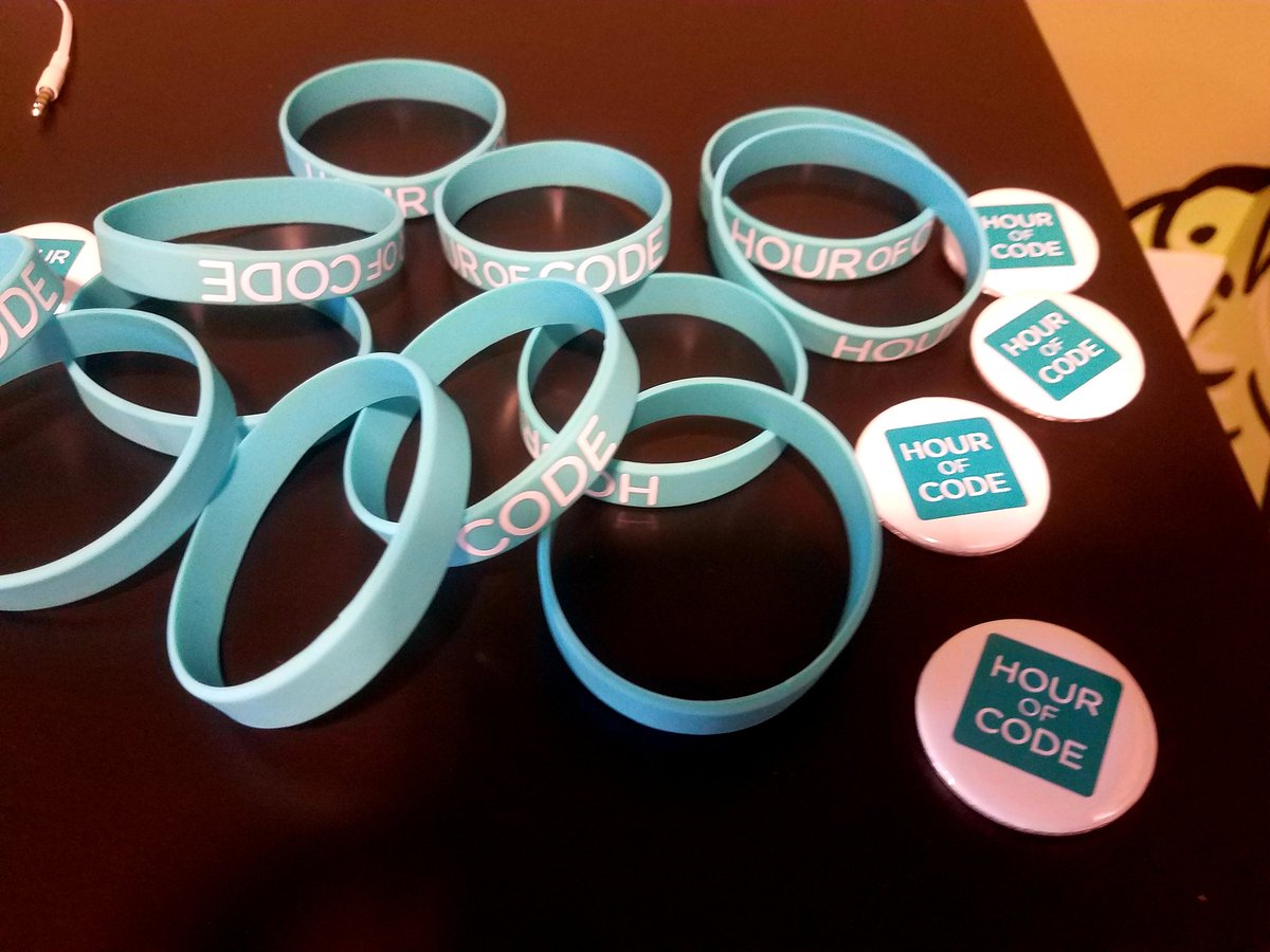 transformED_aiu's tweet image. Kicking off our STEAM Role-alike with @codeorg&apos;s Dance Party #HourOfCode! #HourOfCodeInPA @PADeptofEd @AlleghenyIU3 @remakelearning