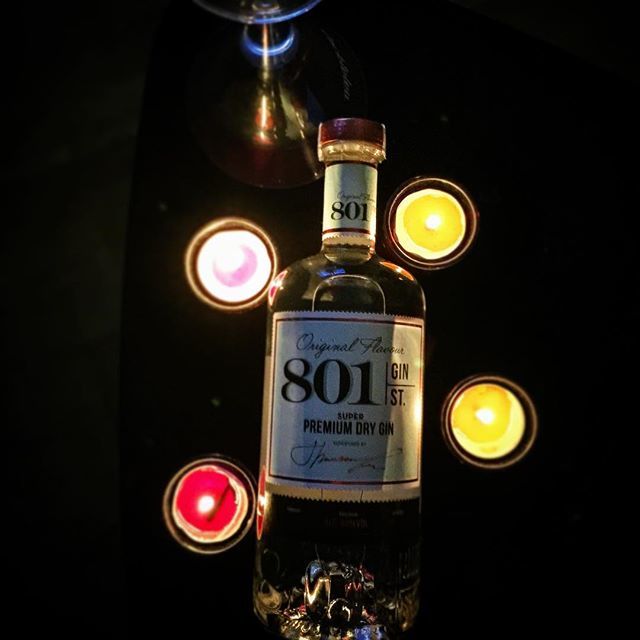 GinAndTwitts's tweet photo. Momentazo @801ginst #SoyGintonic #xmas #time https://t.co/OzbDvOLWt7 https://t.co/glKWarLe5K